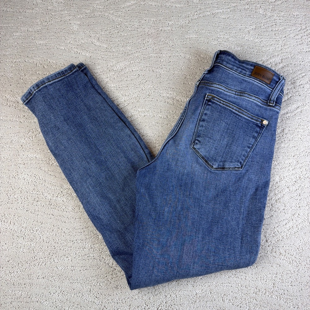 Women's Judy Blue Size 7/28 Slim Fit High Rise Tummy Control Jeans